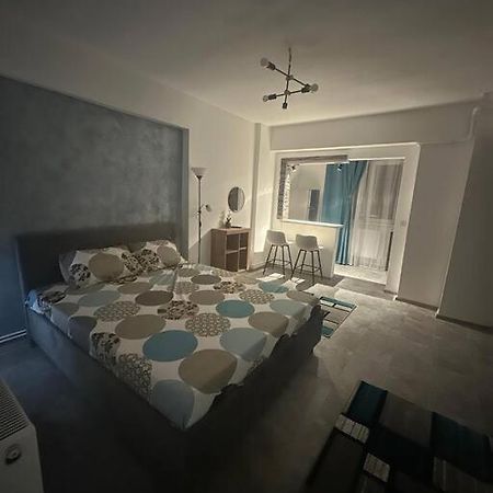 The Secret Studios Крайова Екстериор снимка